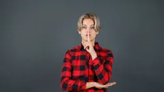 11 lucruri pe care, potrivit psihologilor, nu ar trebui să le împărtășim niciodată, nici măcar celor apropiați