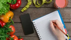 Rutina de dimineață după 50 de ani: 6 obiceiuri care îmbunătățesc starea de bine, dispoziția și nivelul de energie