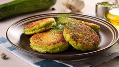 Chiftele din dovlecei care îi vor cuceri chiar și pe gurmanzi: secretul unei rețete vechi, perfecte